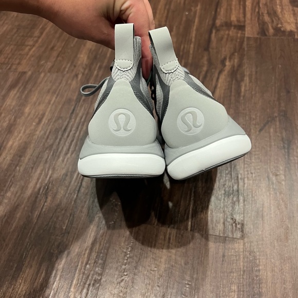 Grey lululemon tennis shoes. Size 9 - Picture 5 of 6